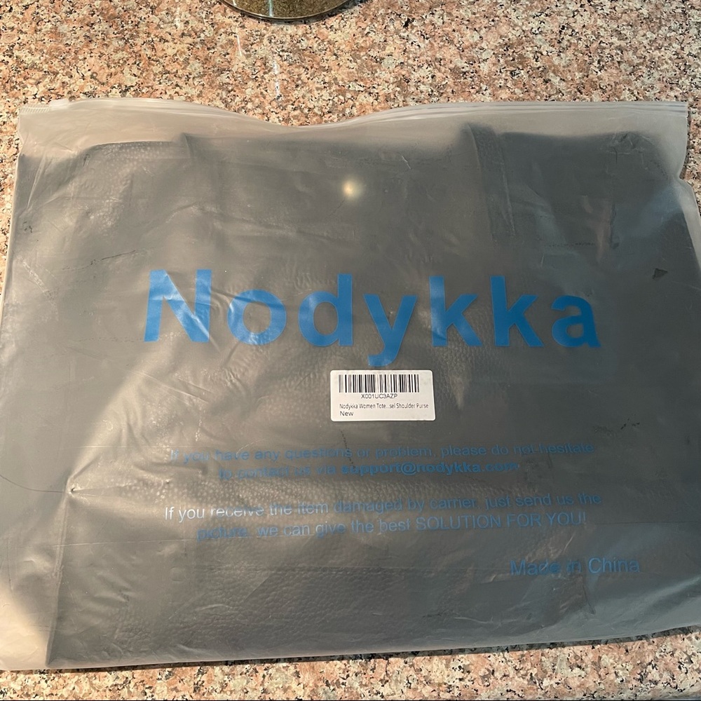 Nodykka Black Leather Tote